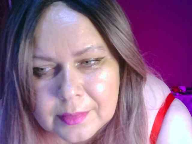 CharleeKendall webcam