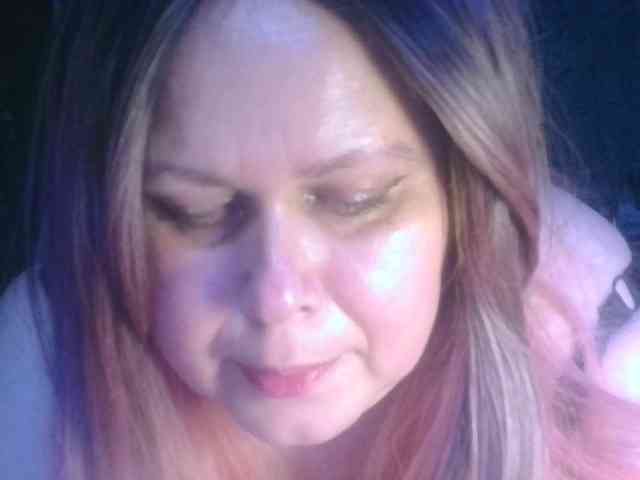 CharleeKendall webcam