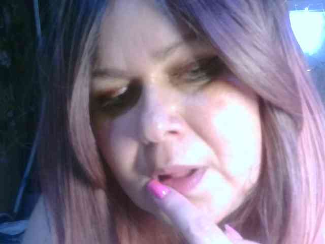 CharleeKendall webcam