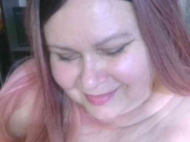 CharleeKendall webcam