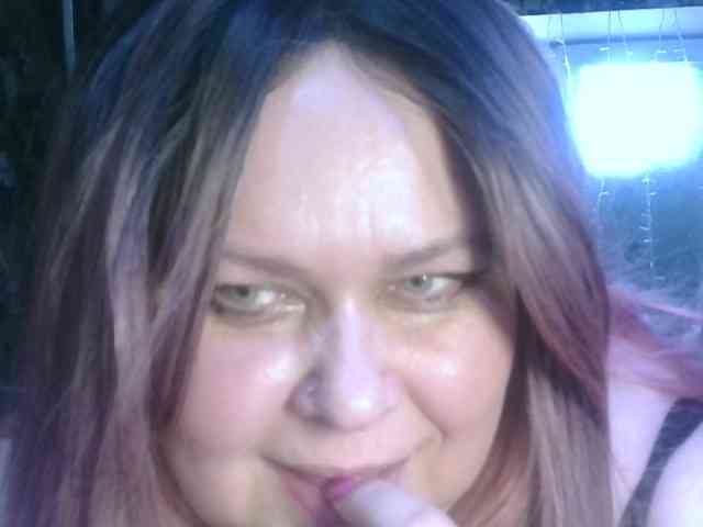 CharleeKendall webcam