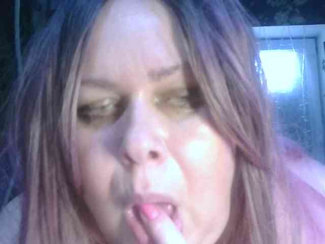 CharleeKendall webcam