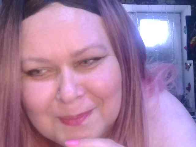 CharleeKendall webcam