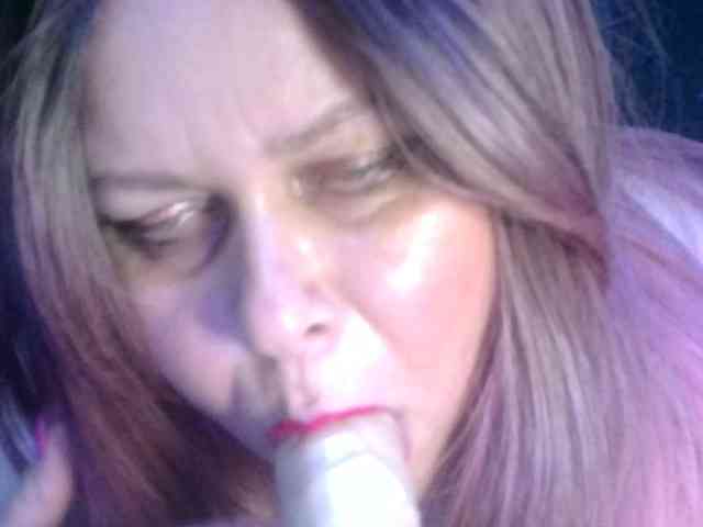 CharleeKendall webcam