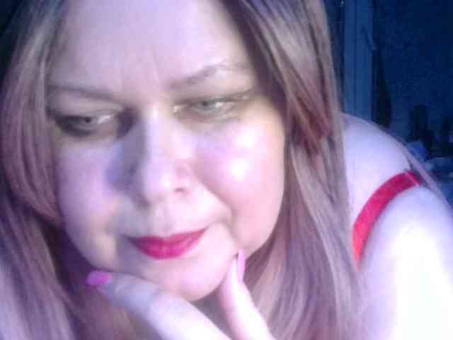 CharleeKendall webcam