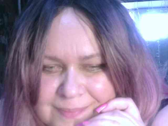 CharleeKendall webcam