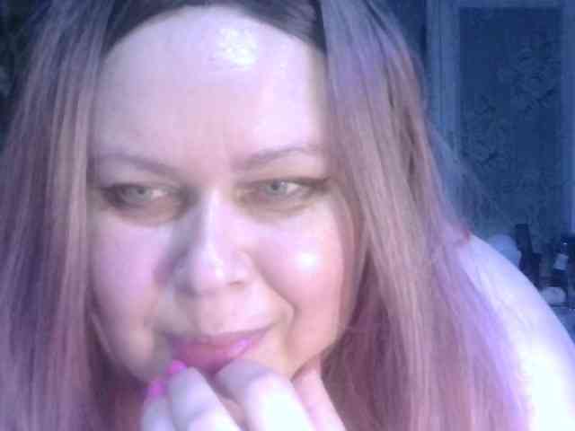 CharleeKendall webcam