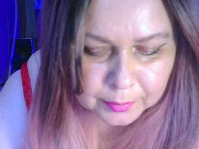 CharleeKendall webcam