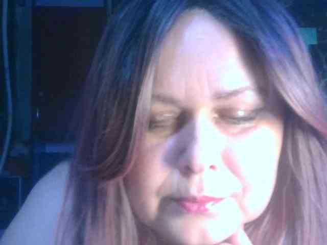CharleeKendall webcam