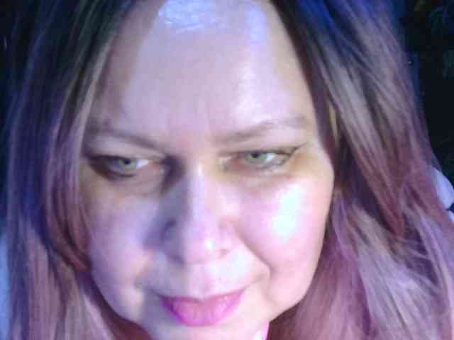 CharleeKendall webcam