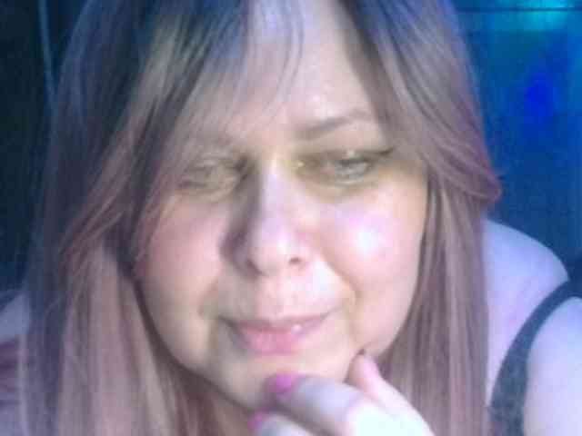 CharleeKendall webcam