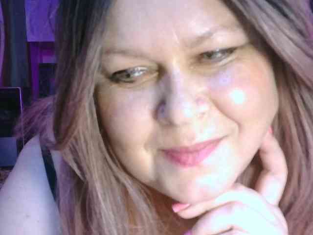 CharleeKendall webcam