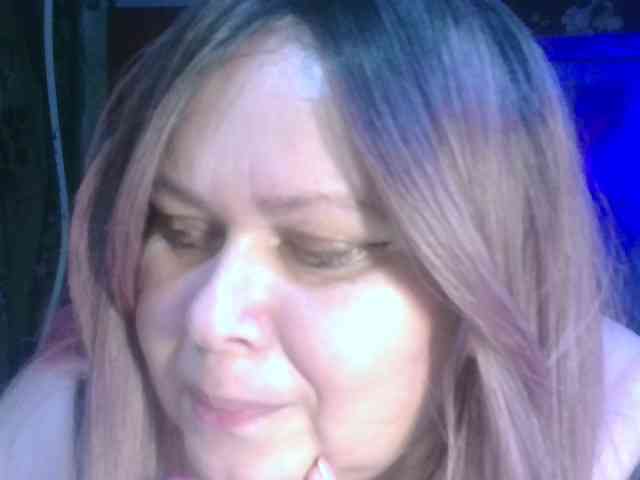 CharleeKendall webcam