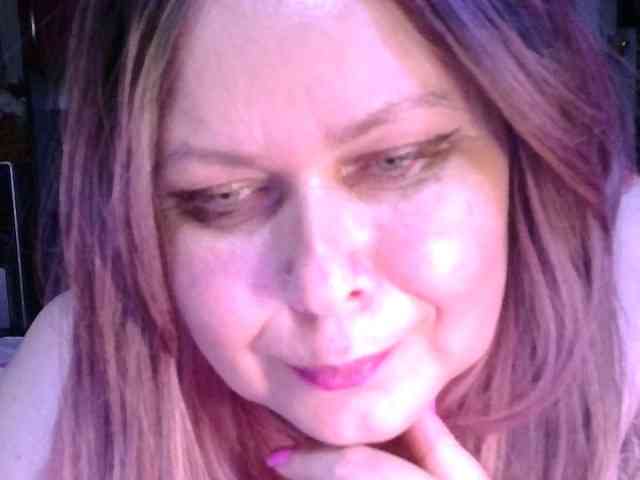 CharleeKendall webcam