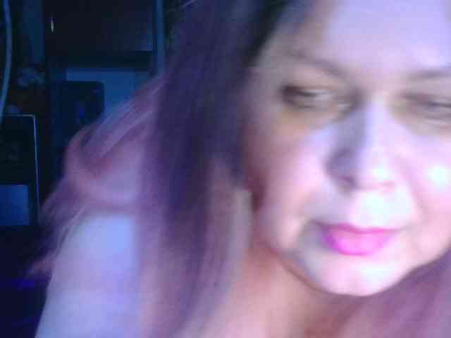 CharleeKendall webcam