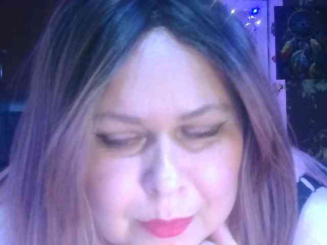 CharleeKendall webcam