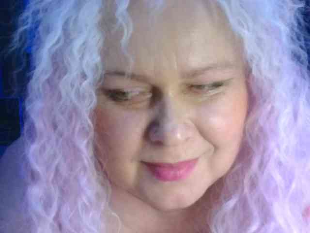 CharleeKendall webcam