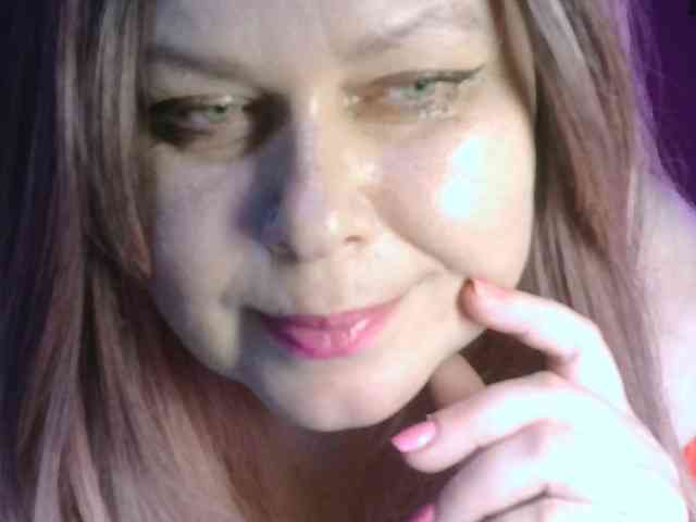 CharleeKendall webcam