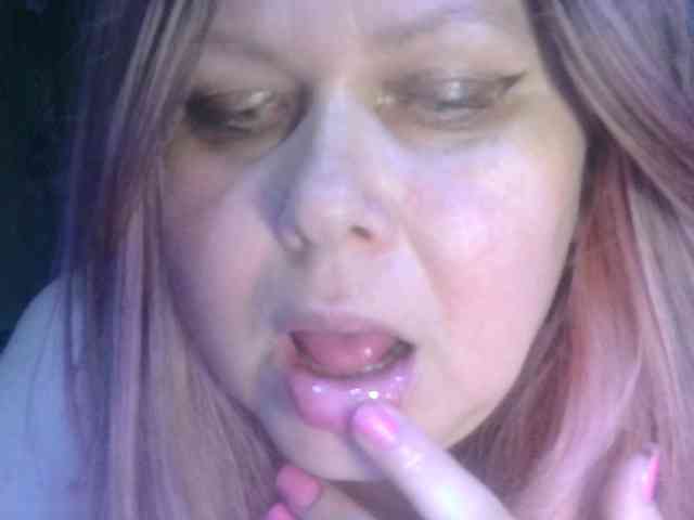 CharleeKendall webcam