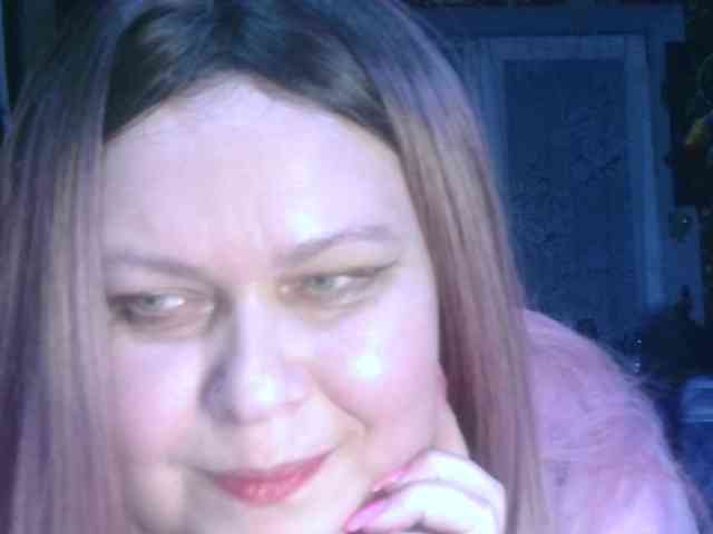 CharleeKendall webcam