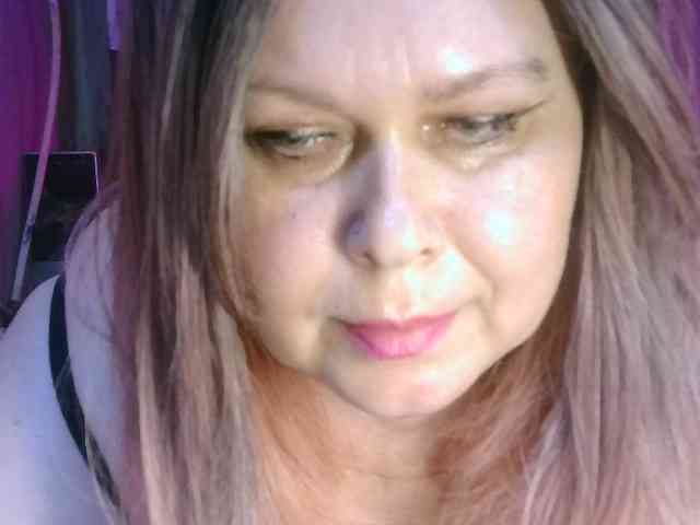 CharleeKendall webcam