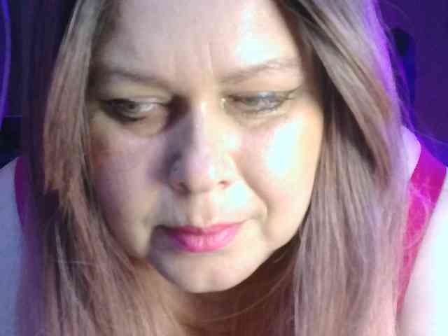 CharleeKendall webcam