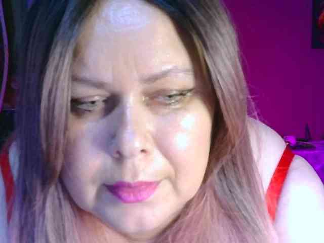 CharleeKendall webcam