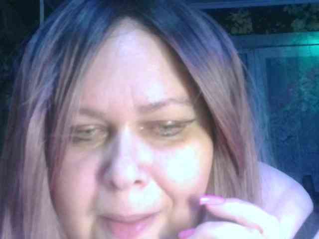 CharleeKendall webcam