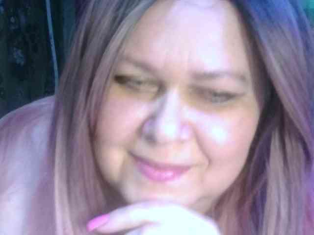 CharleeKendall webcam