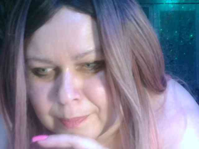 CharleeKendall webcam