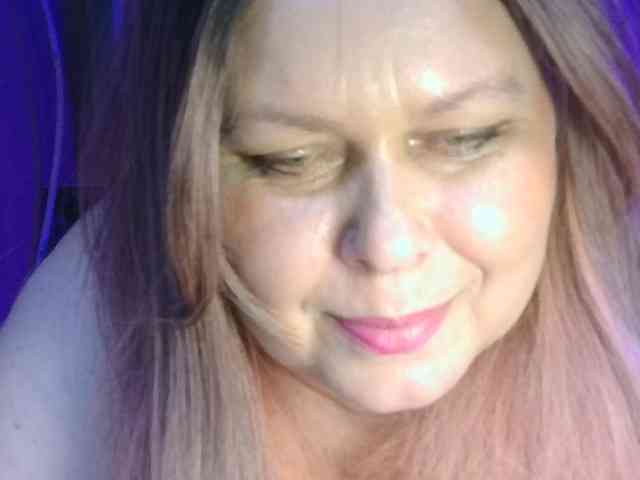 CharleeKendall webcam