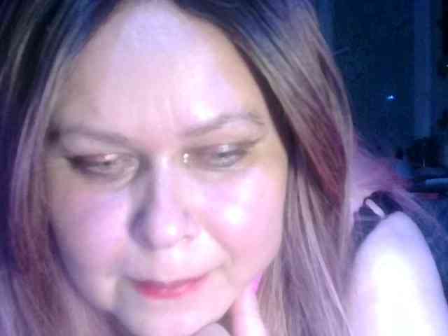 CharleeKendall webcam