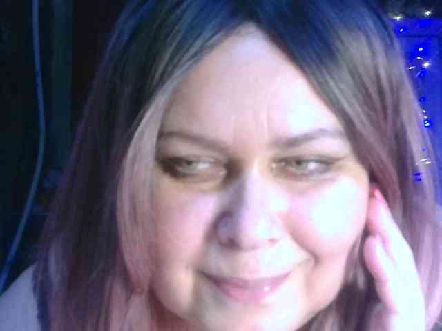 CharleeKendall webcam