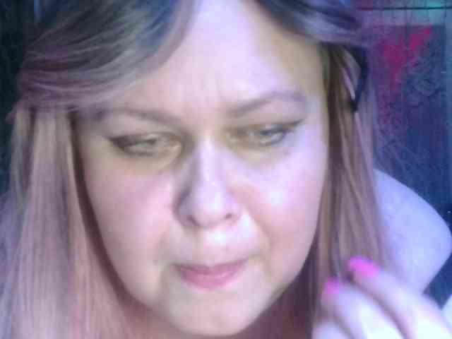 CharleeKendall webcam