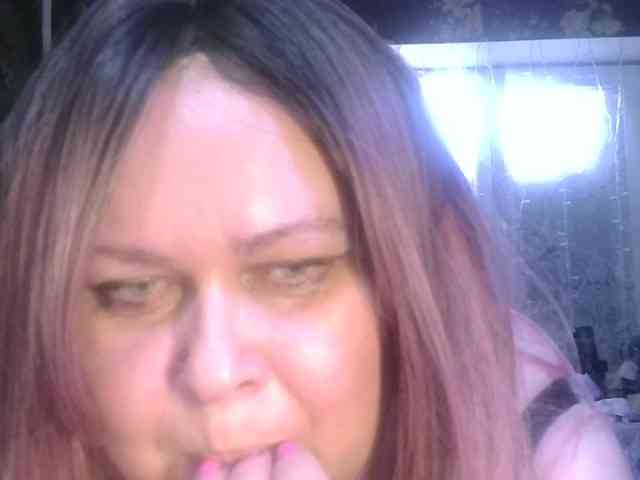 CharleeKendall webcam