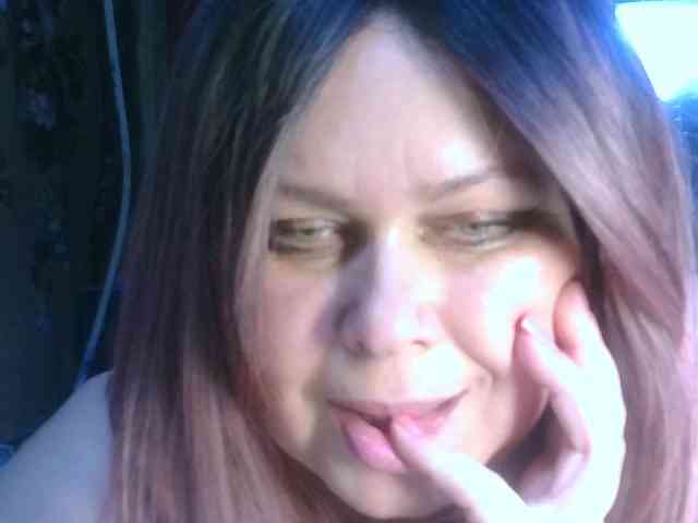 CharleeKendall webcam