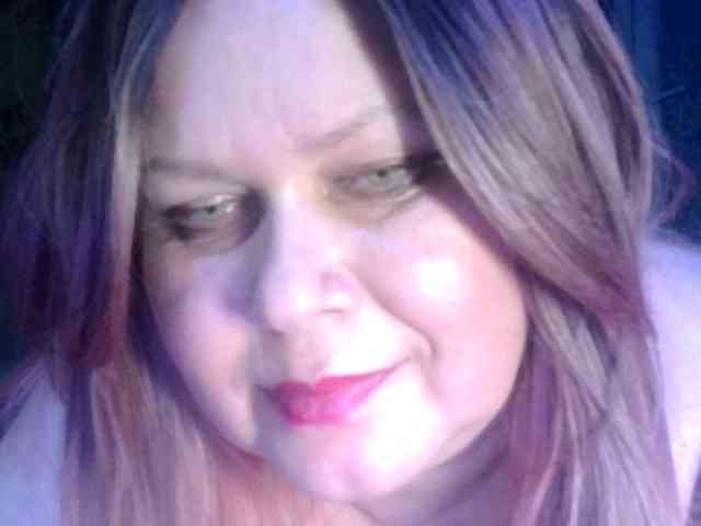 CharleeKendall webcam