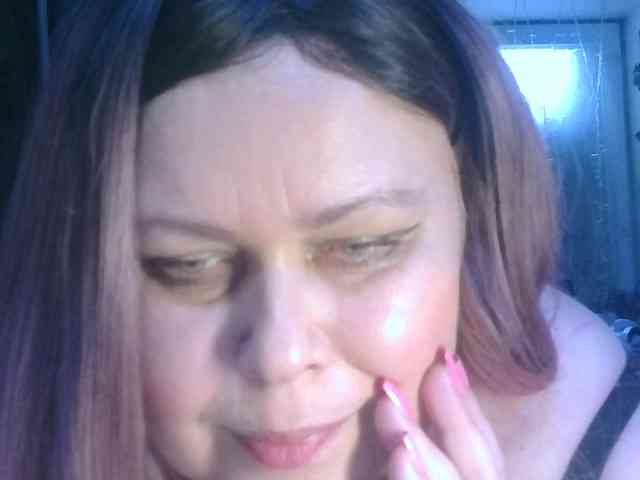 CharleeKendall webcam