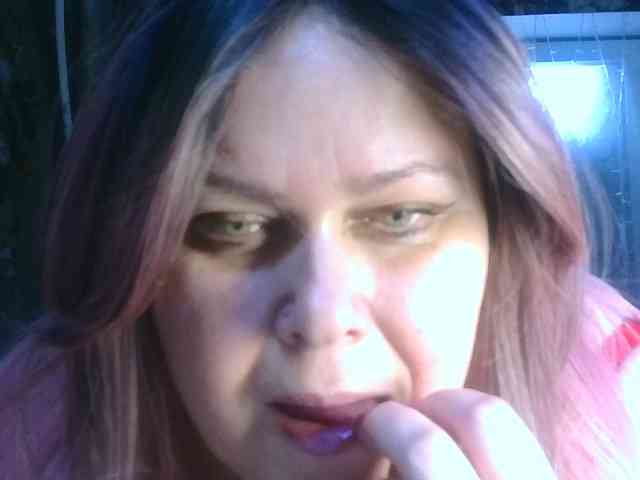 CharleeKendall webcam