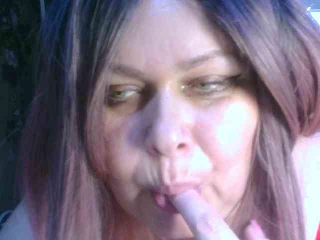 CharleeKendall webcam