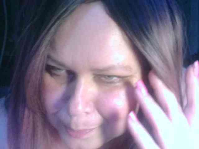 CharleeKendall webcam