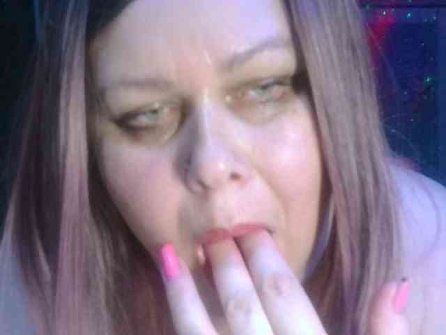 CharleeKendall webcam