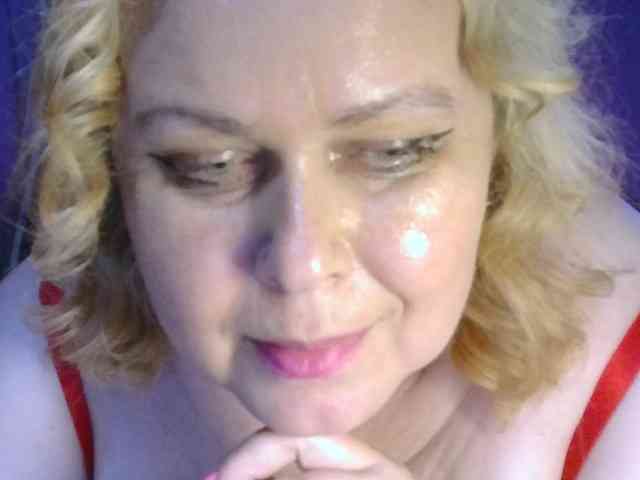 CharleeKendall webcam