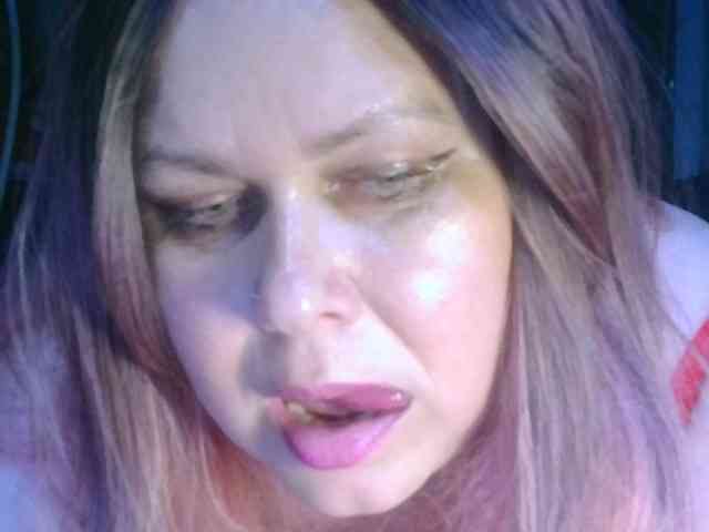 CharleeKendall webcam