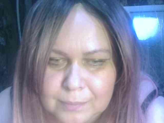 CharleeKendall webcam