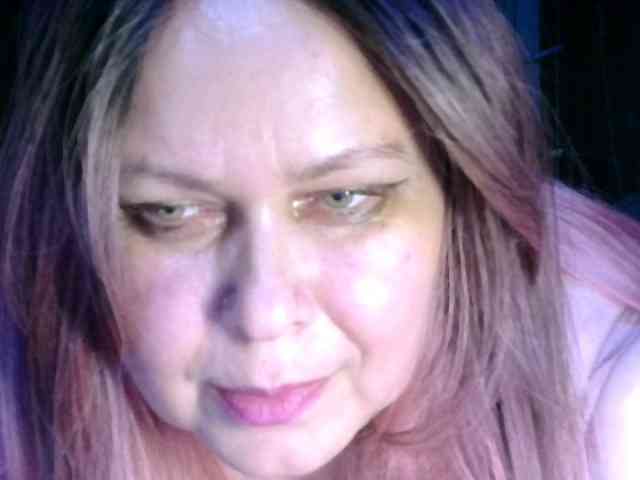 CharleeKendall webcam