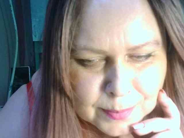 CharleeKendall webcam