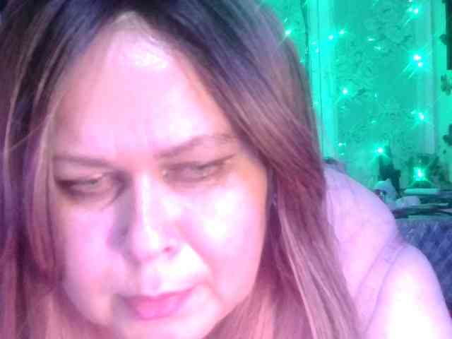 CharleeKendall webcam