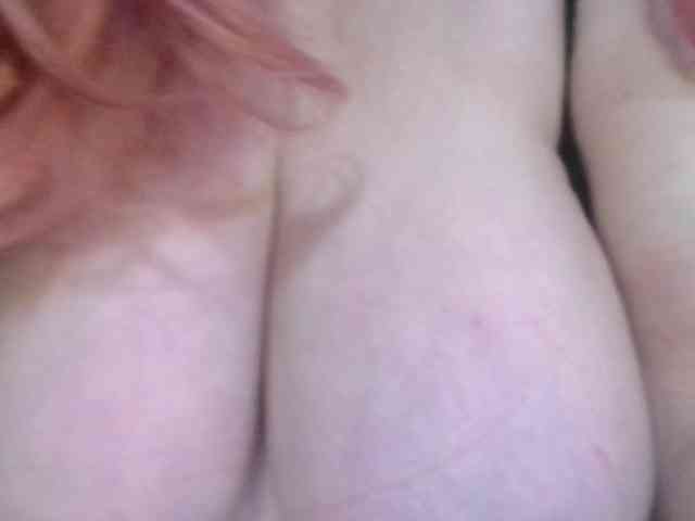CharleeKendall webcam