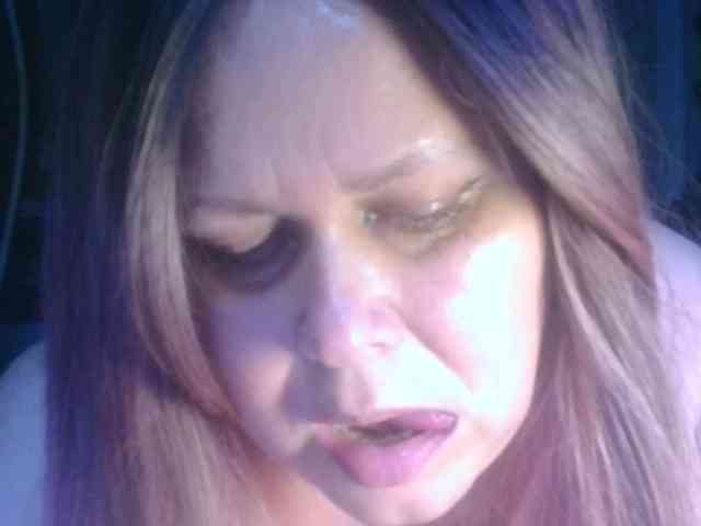 CharleeKendall webcam